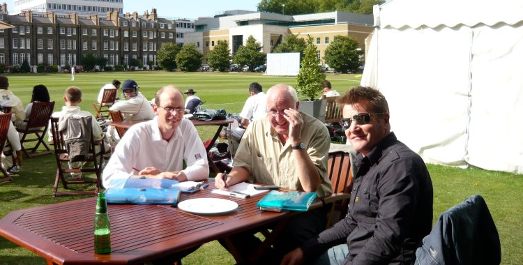 Cricket for Change heavies Tom Rodwell, Andy Sellins and co. Planning a trip to Melbourne in 2010 or just listening to Tom re-tell that story about meeting Dougie Walters in the WC at the WC (World Cup) at the MCG in 1992…?! 